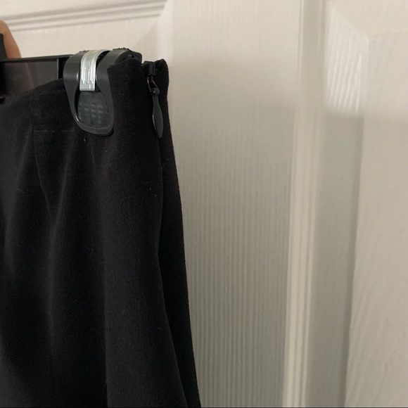 Ricki’s Skirt - Picture 2 of 3